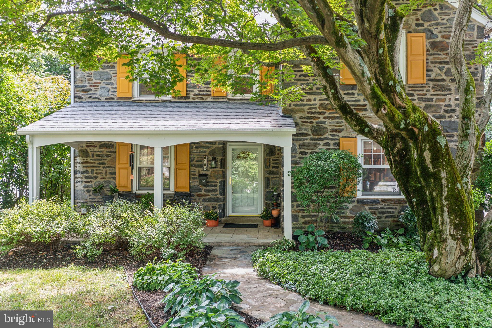 COLLEGE PARK - Residential