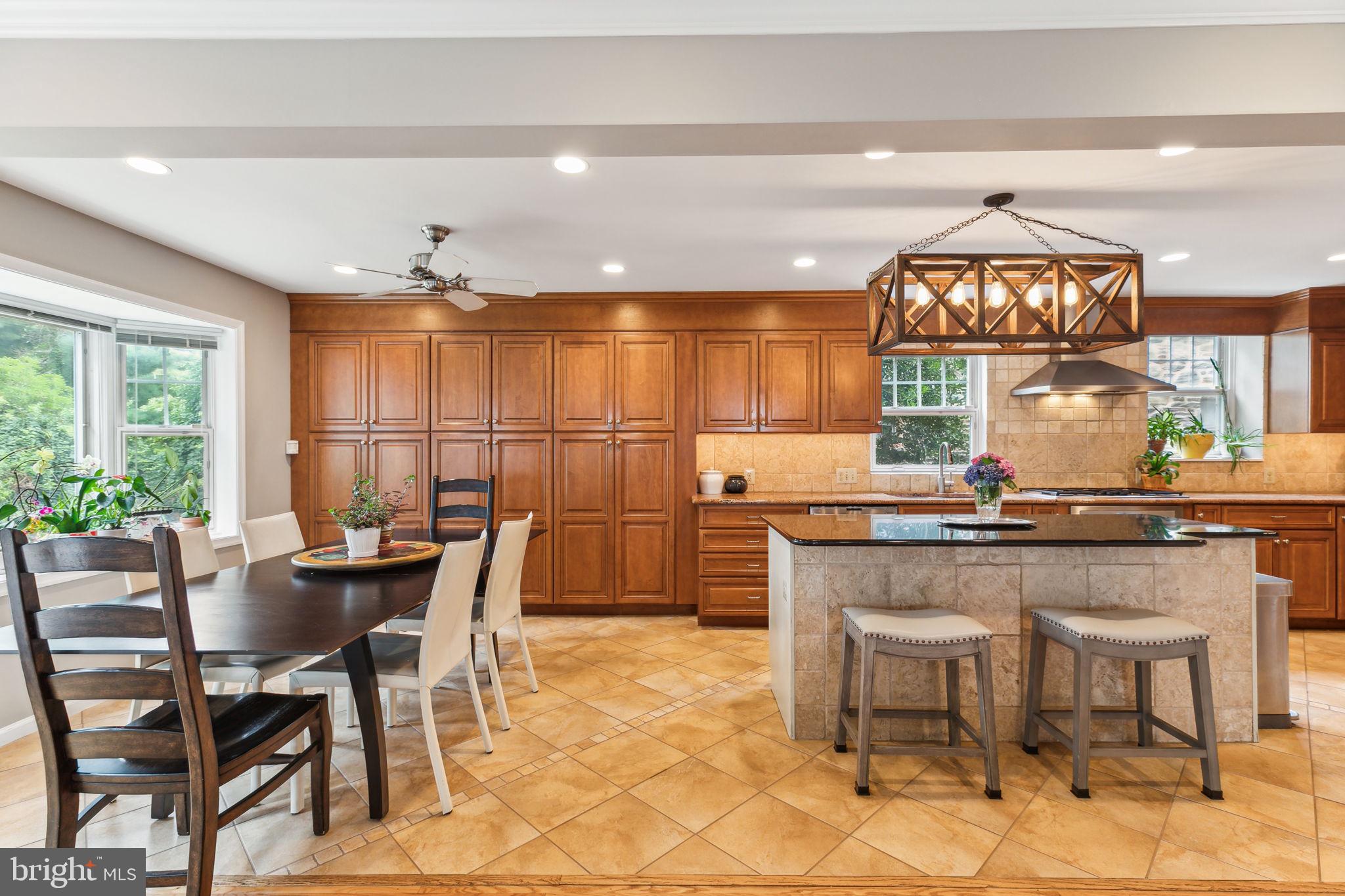 COLLEGE PARK - Residential