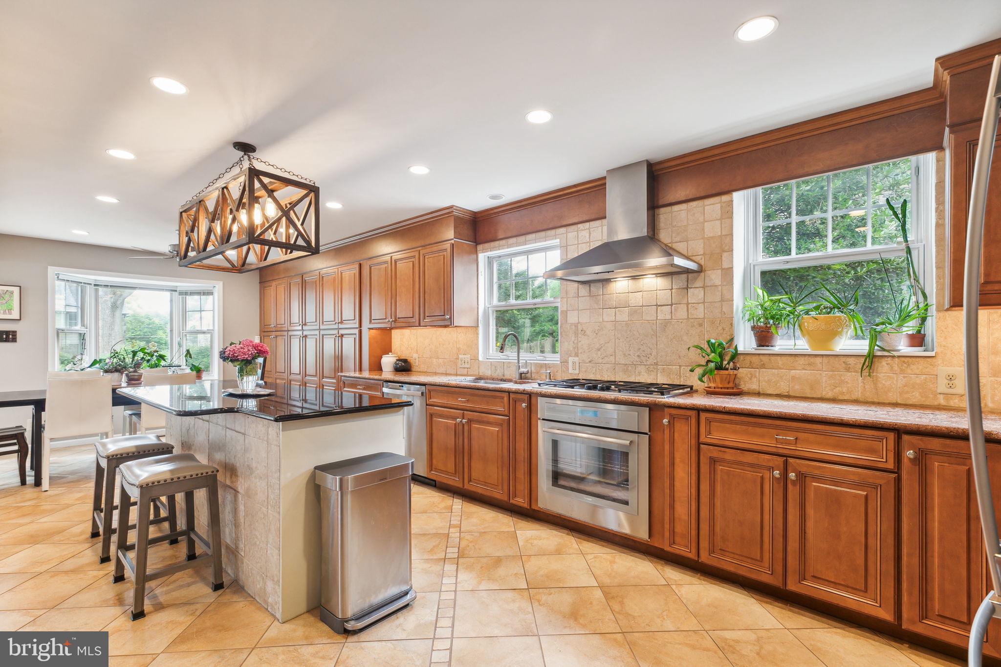 COLLEGE PARK - Residential