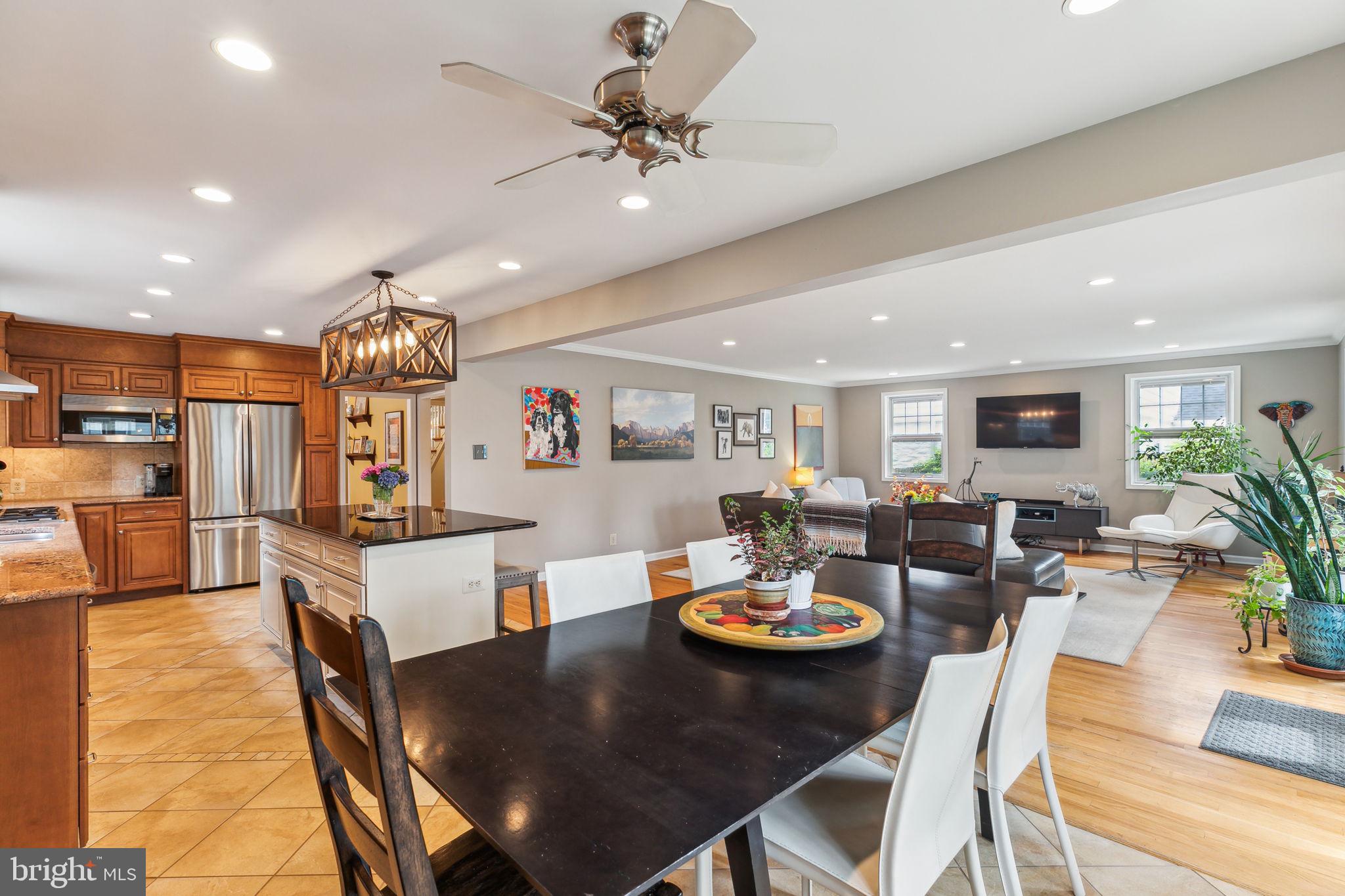 COLLEGE PARK - Residential