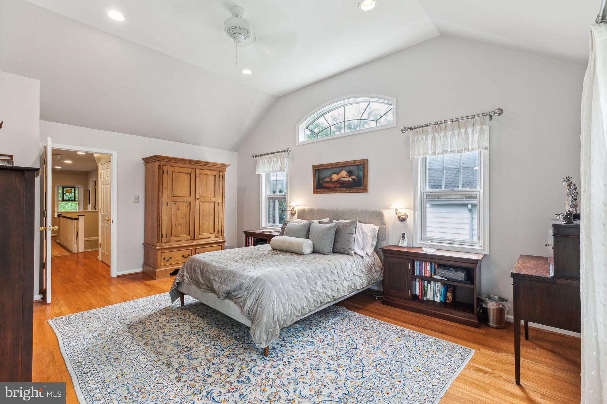 COLLEGE PARK - Residential