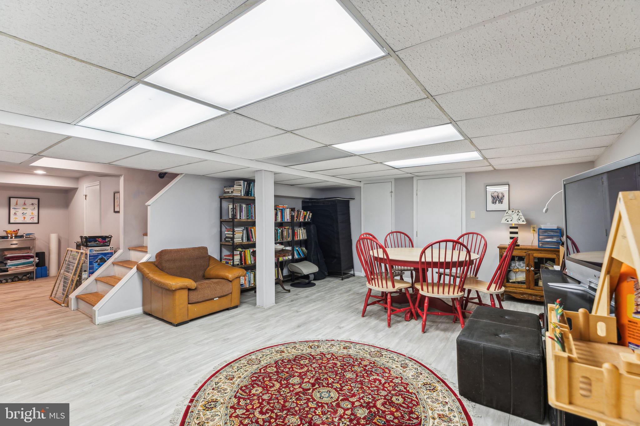 COLLEGE PARK - Residential