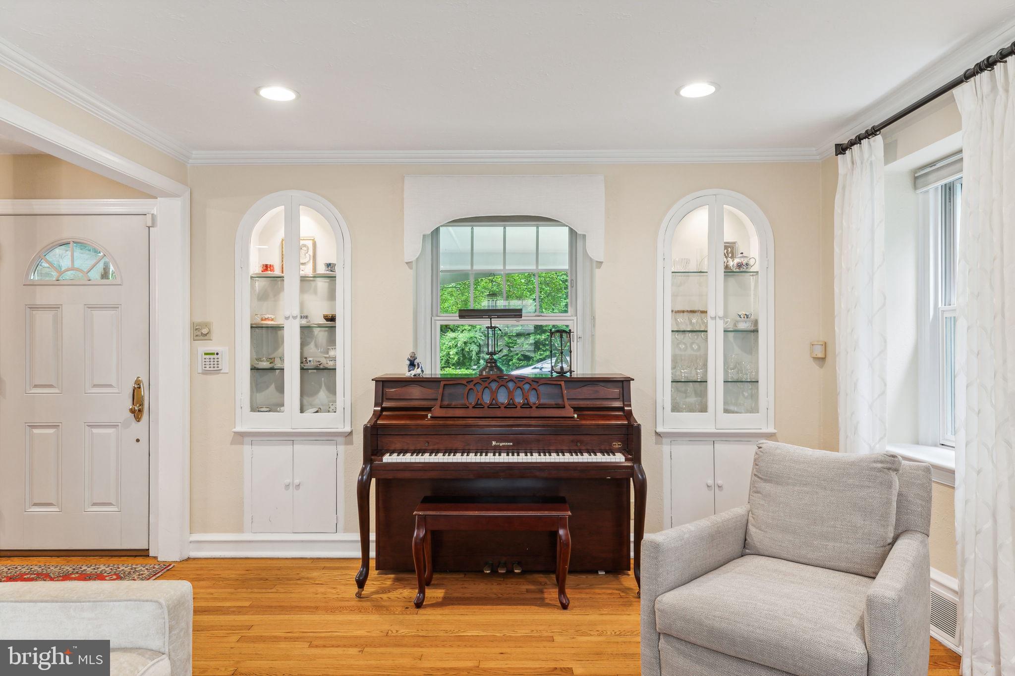 COLLEGE PARK - Residential