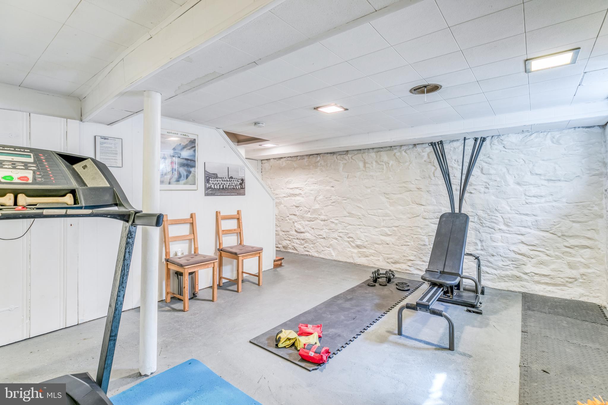 MOUNT WASHINGTON - Residential