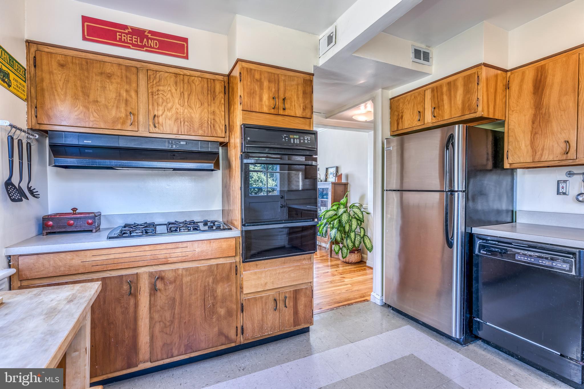 MOUNT WASHINGTON - Residential