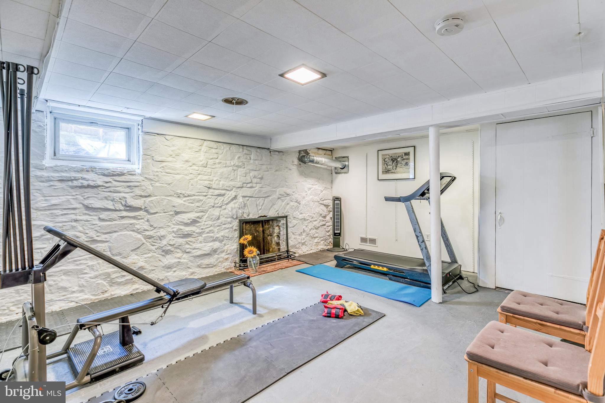 MOUNT WASHINGTON - Residential