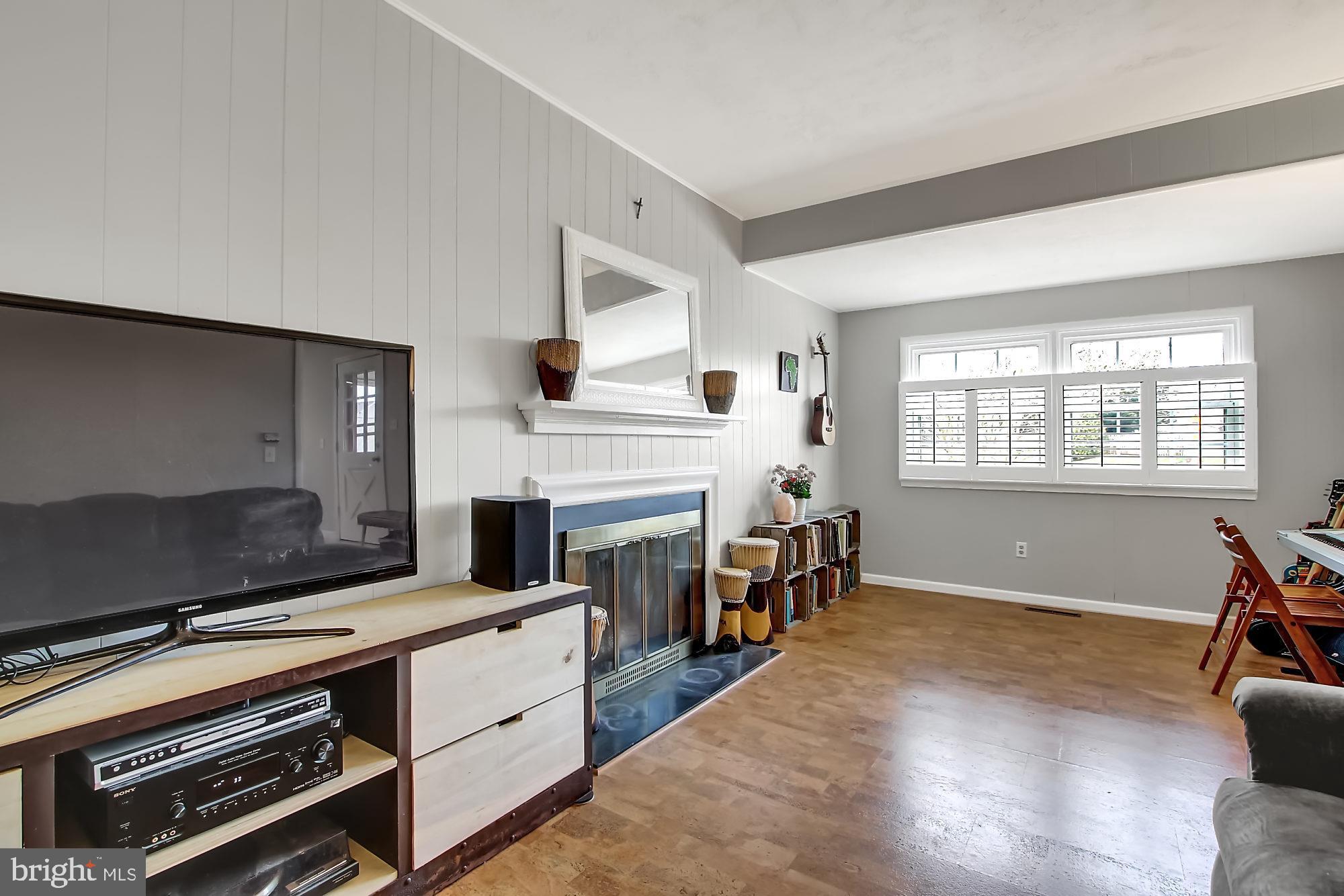 CAMELOT - Residential