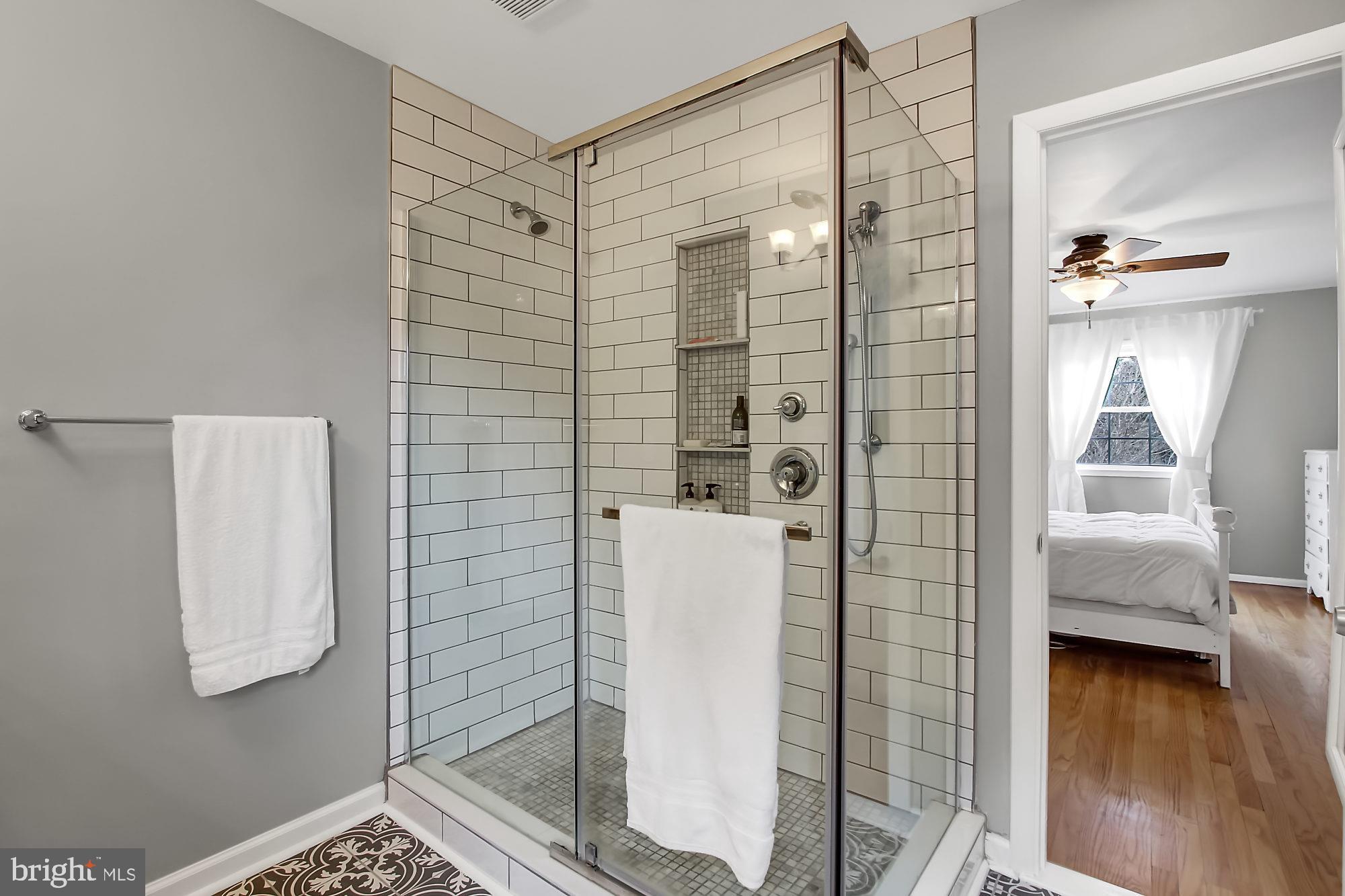 CAMELOT - Residential