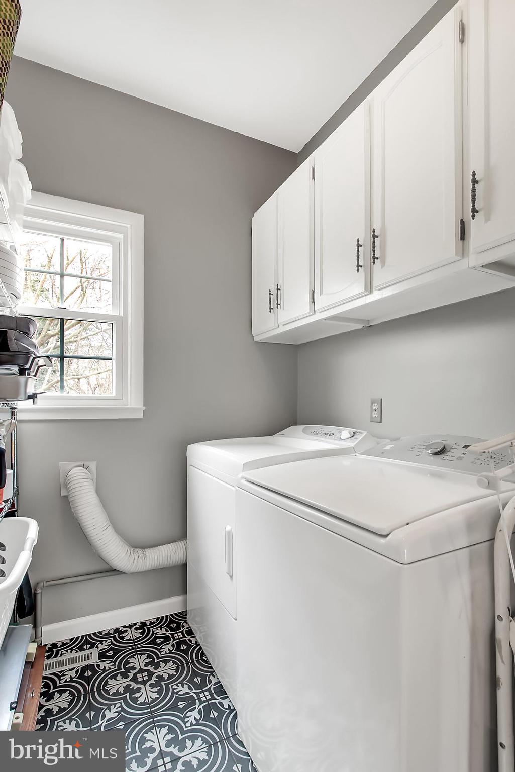 CAMELOT - Residential