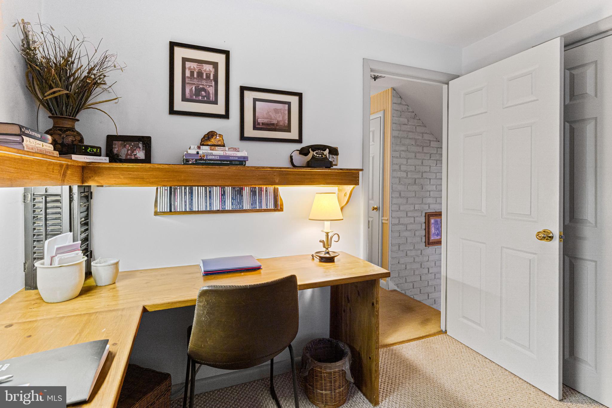 ABINGTON WOODS - Residential