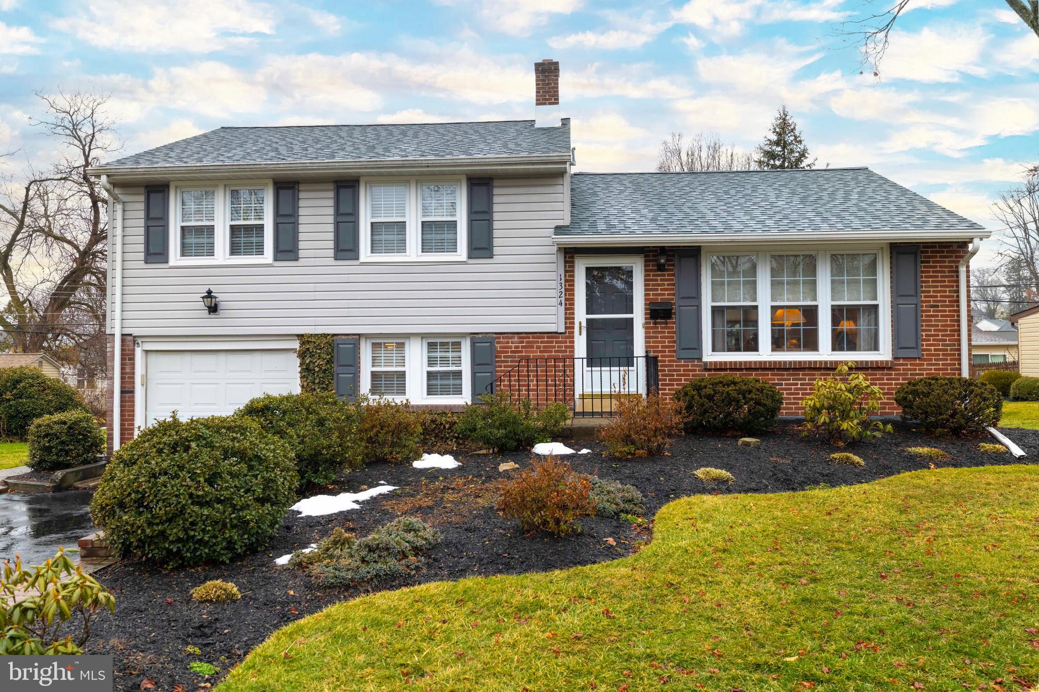 ABINGTON WOODS - Residential