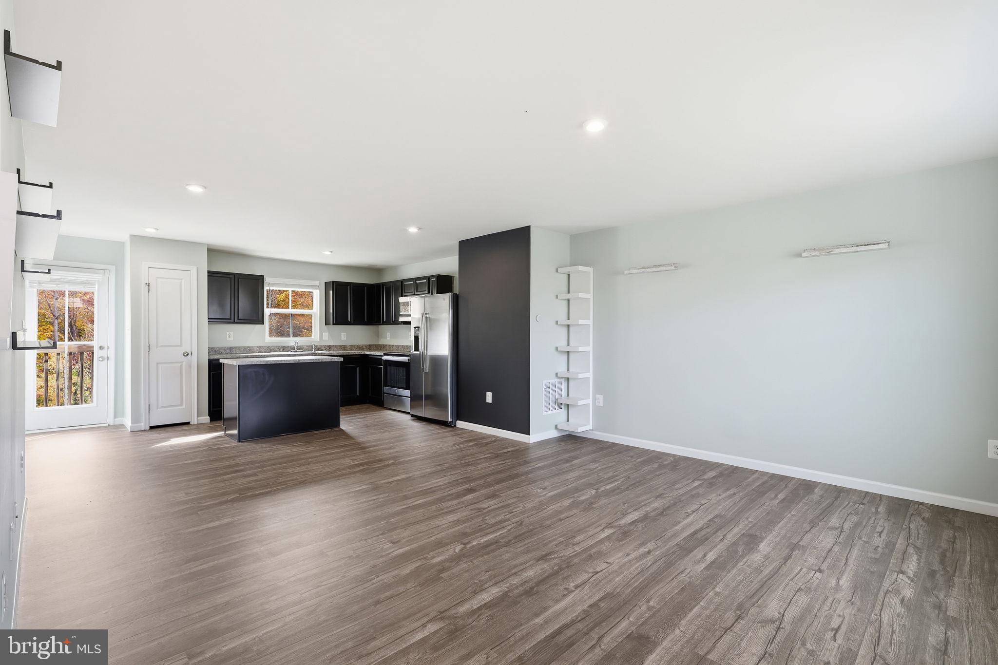 WILDERNESS SHORES - Residential Lease