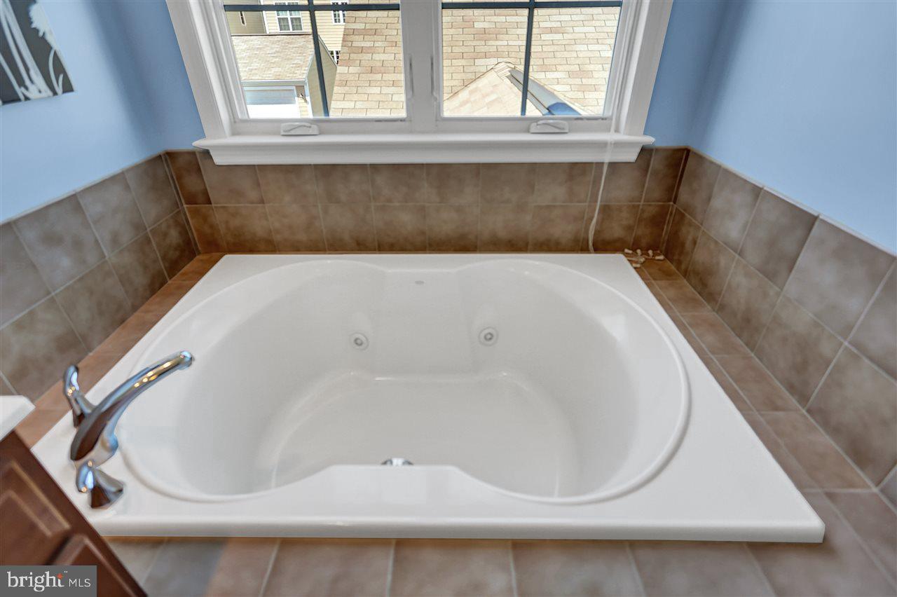 WALDEN - Residential Lease