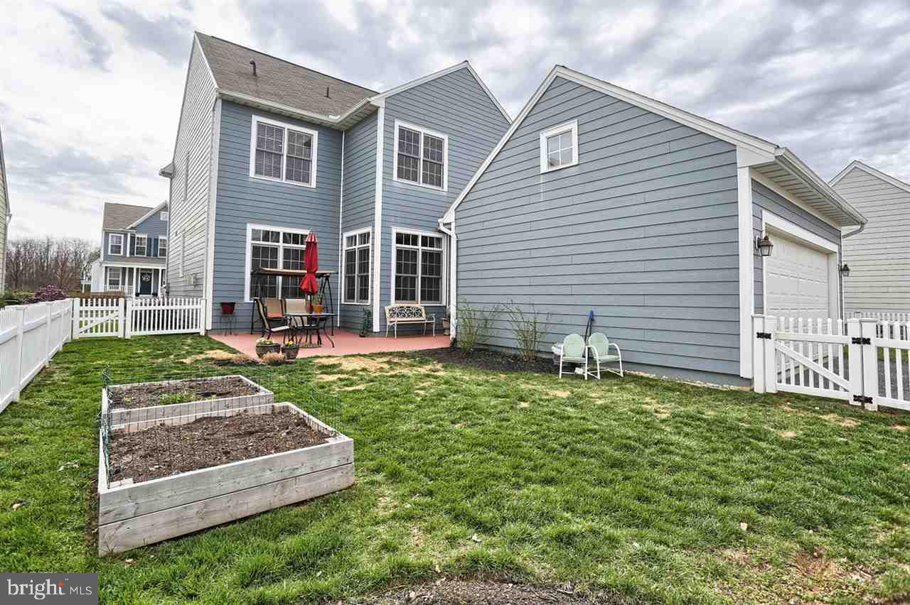 WALDEN - Residential Lease