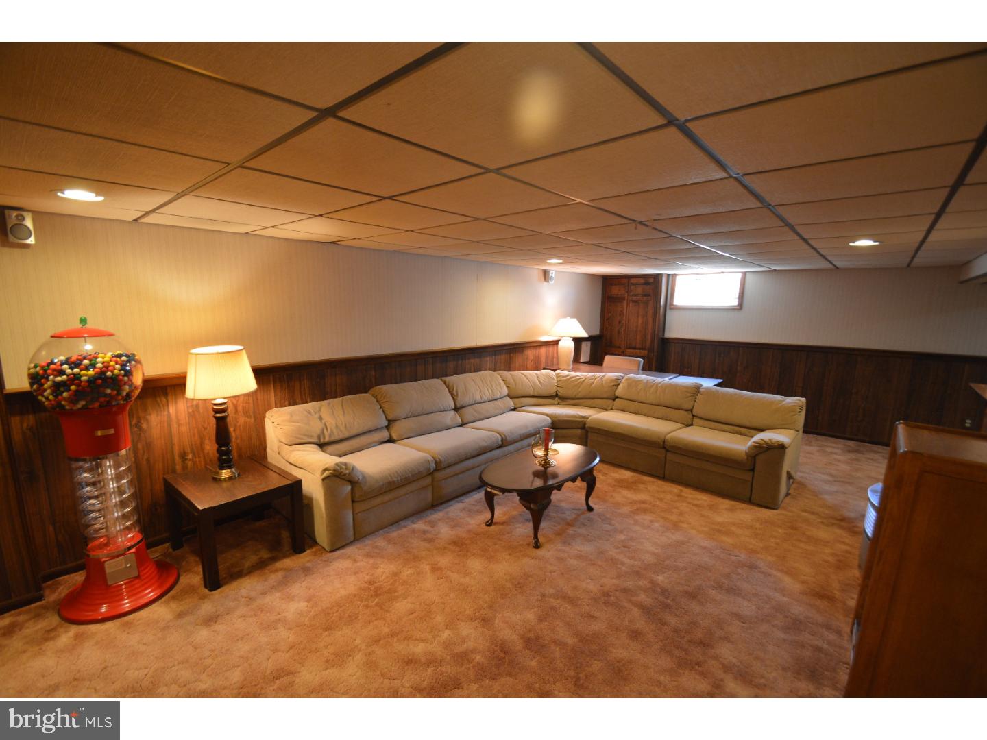 HILLCREST FARMS - Residential