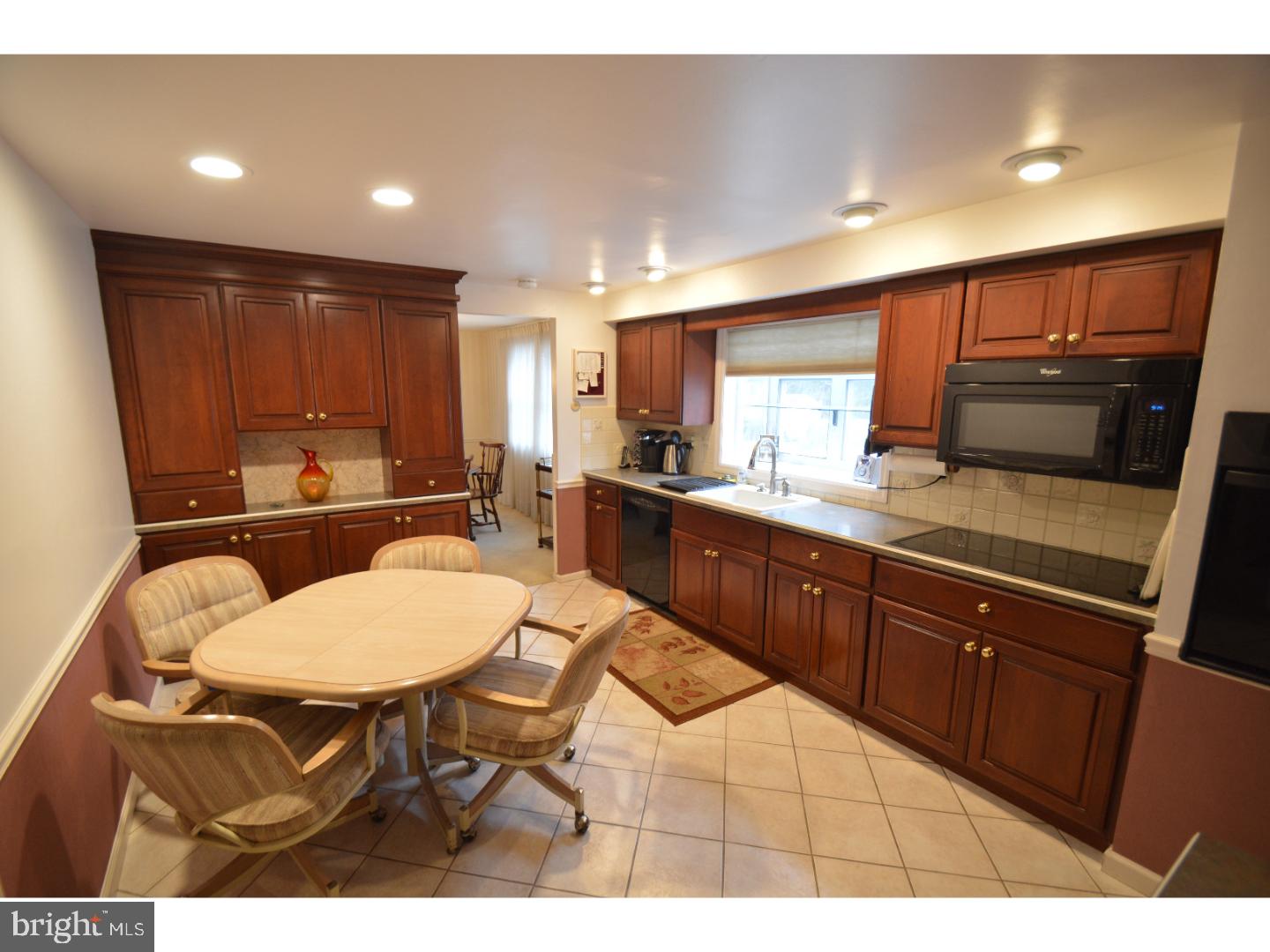 HILLCREST FARMS - Residential