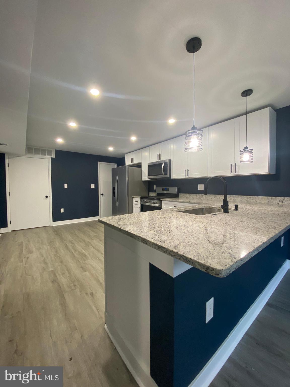 ROBIN HILLS - Residential