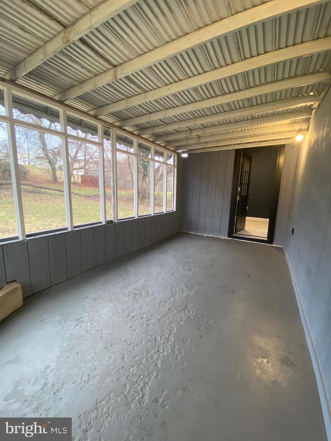 ROBIN HILLS - Residential