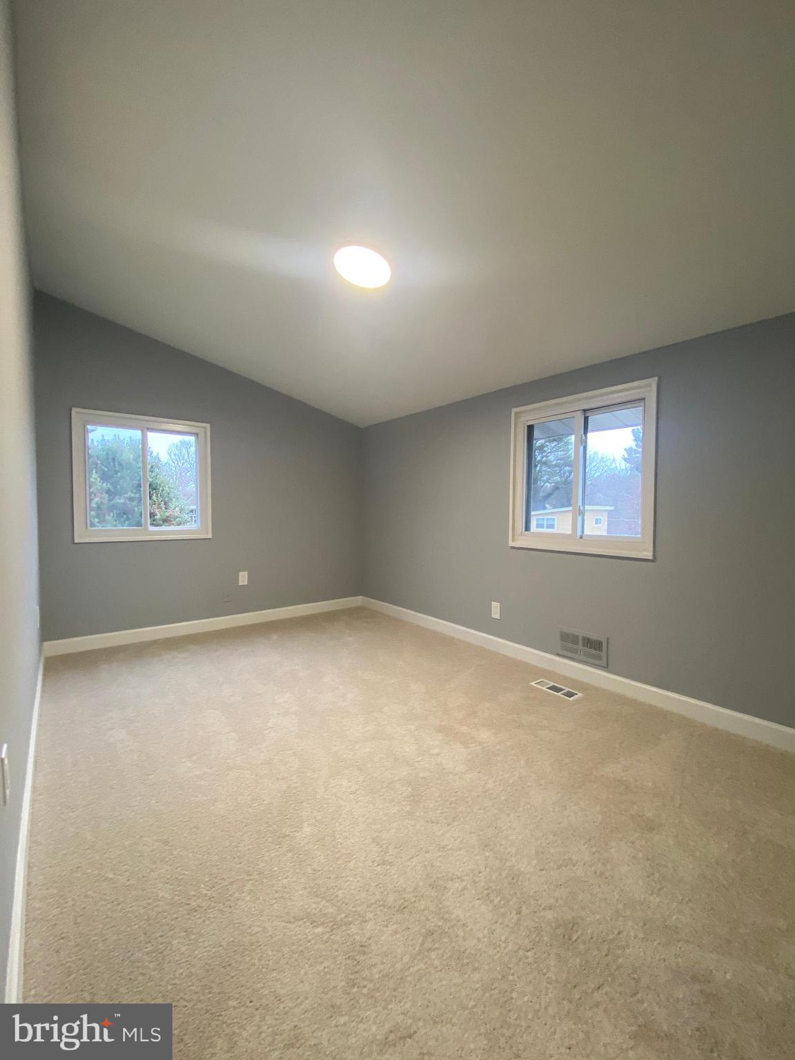 ROBIN HILLS - Residential