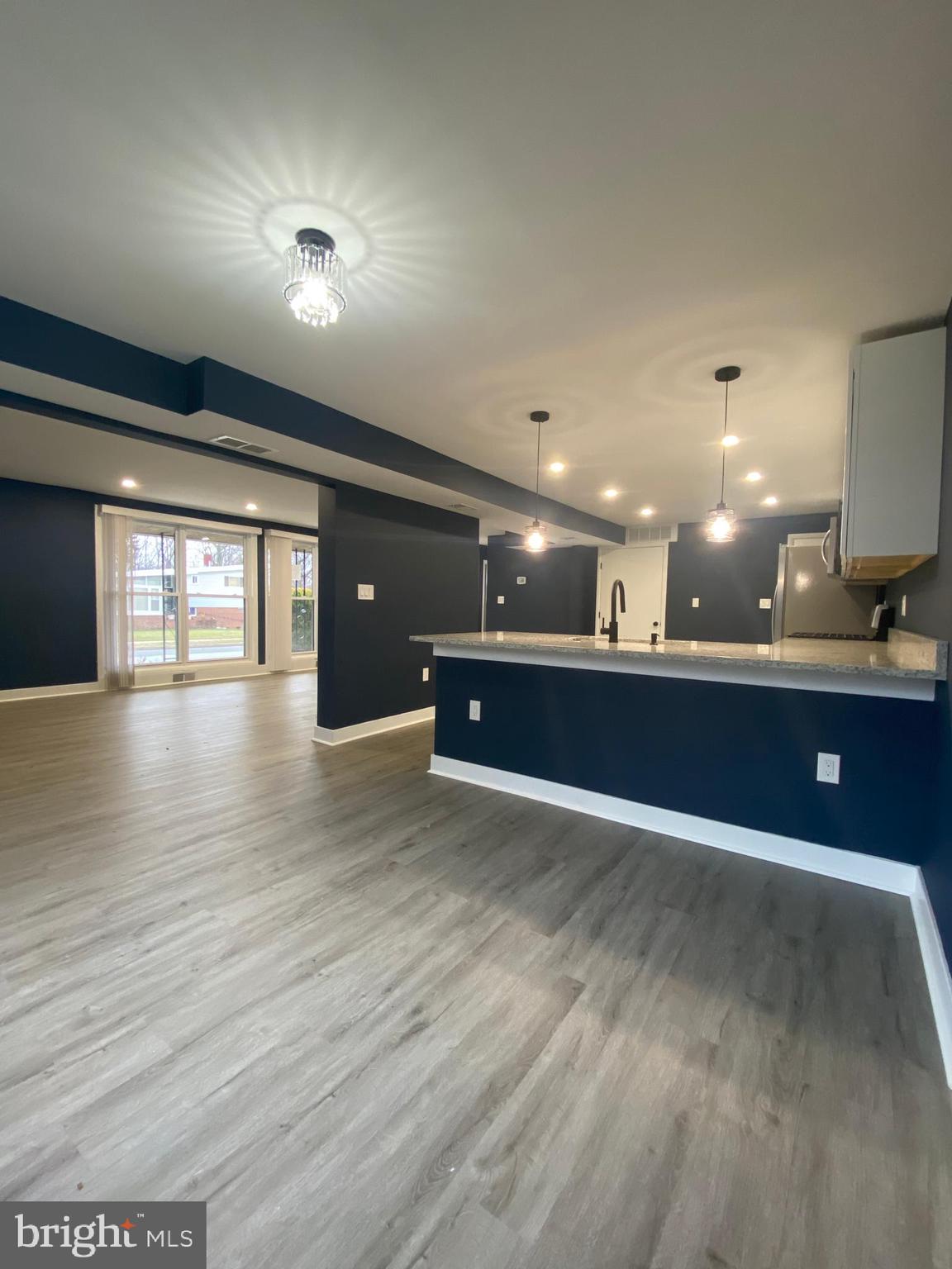 ROBIN HILLS - Residential