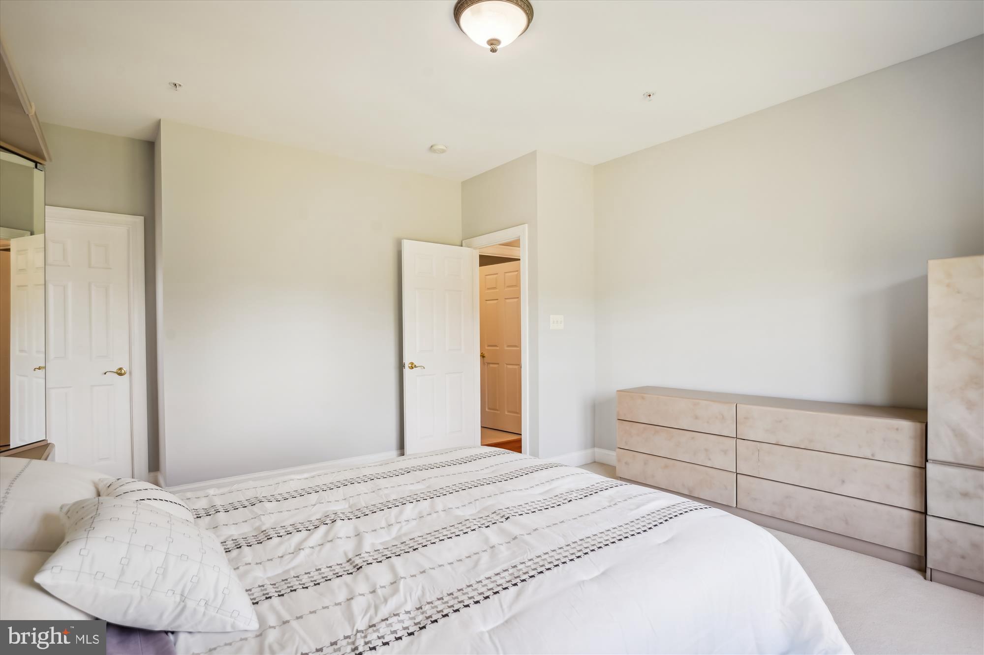 WOODFIELD ESTATES - Residential