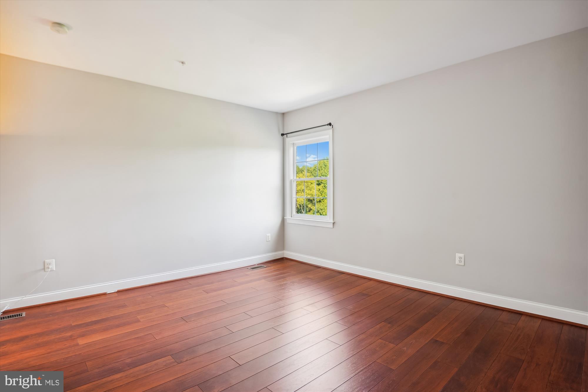 WOODFIELD ESTATES - Residential