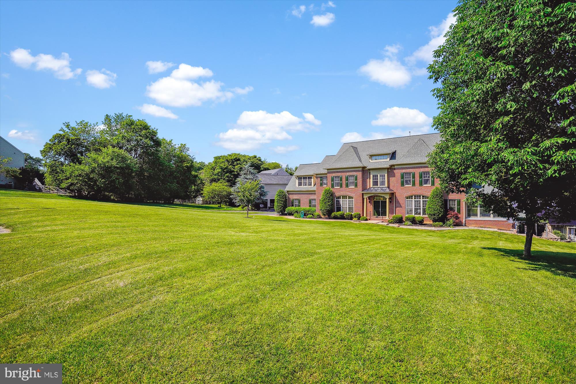 WOODFIELD ESTATES - Residential