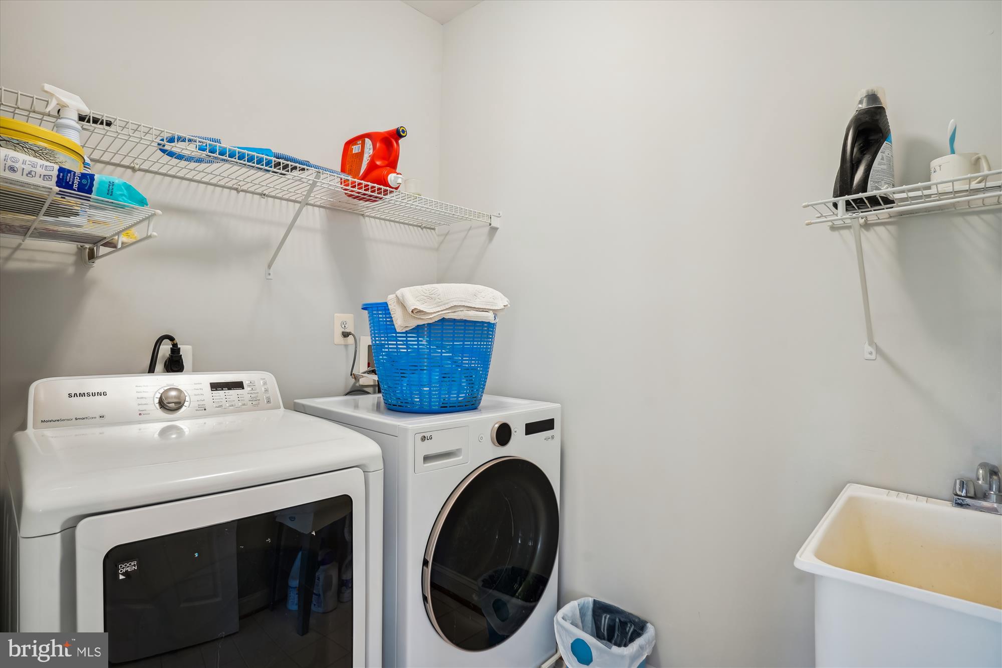 WOODFIELD ESTATES - Residential