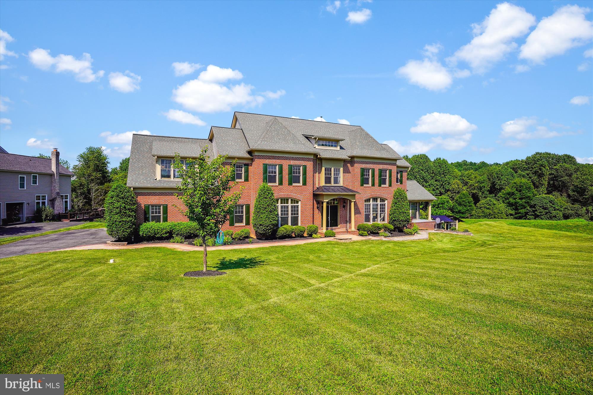 WOODFIELD ESTATES - Residential