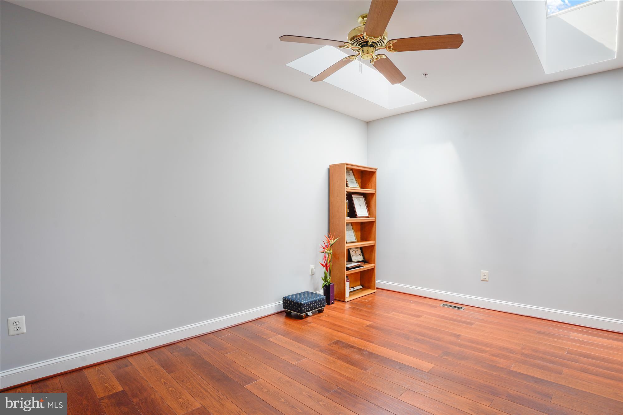 WOODFIELD ESTATES - Residential