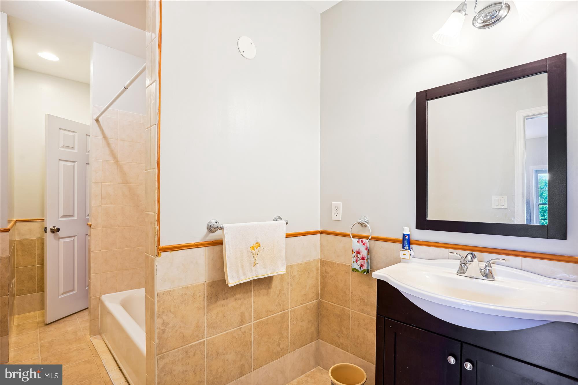 WOODFIELD ESTATES - Residential