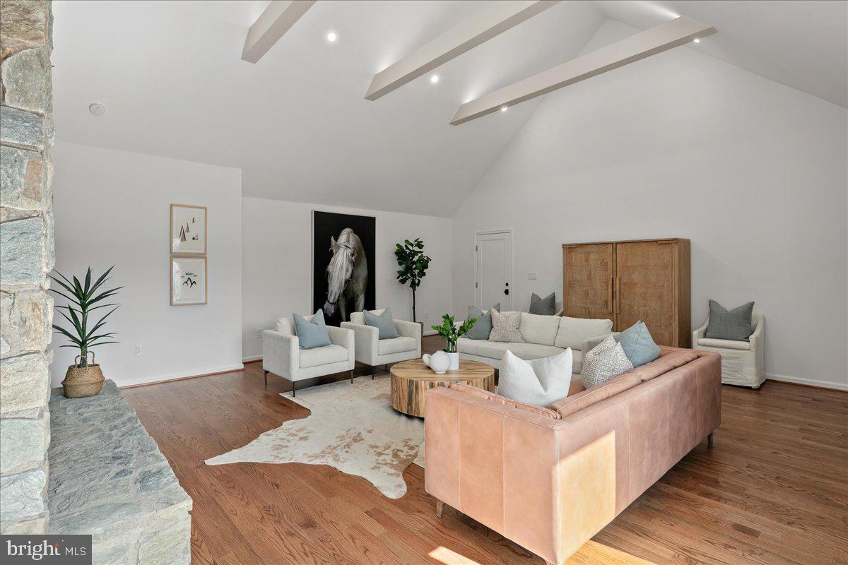 BELLE RIVE - Residential