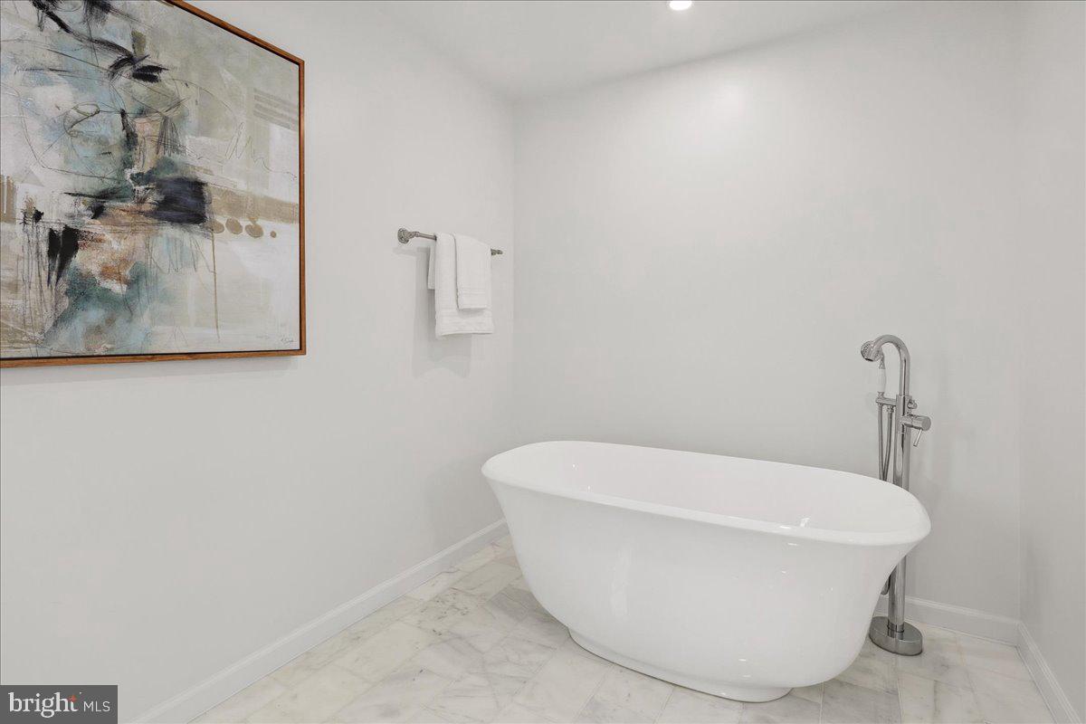 BELLE RIVE - Residential