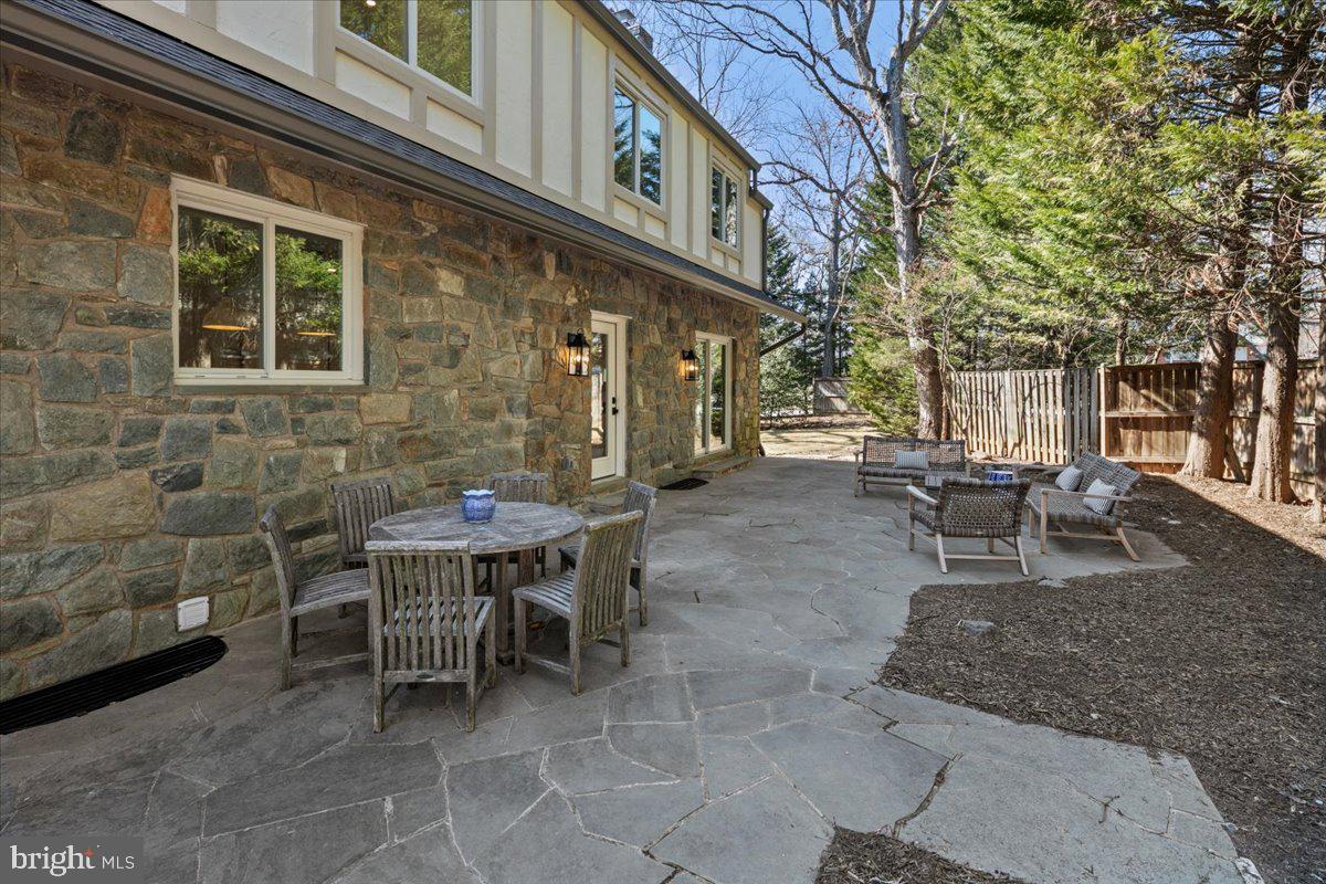 BELLE RIVE - Residential