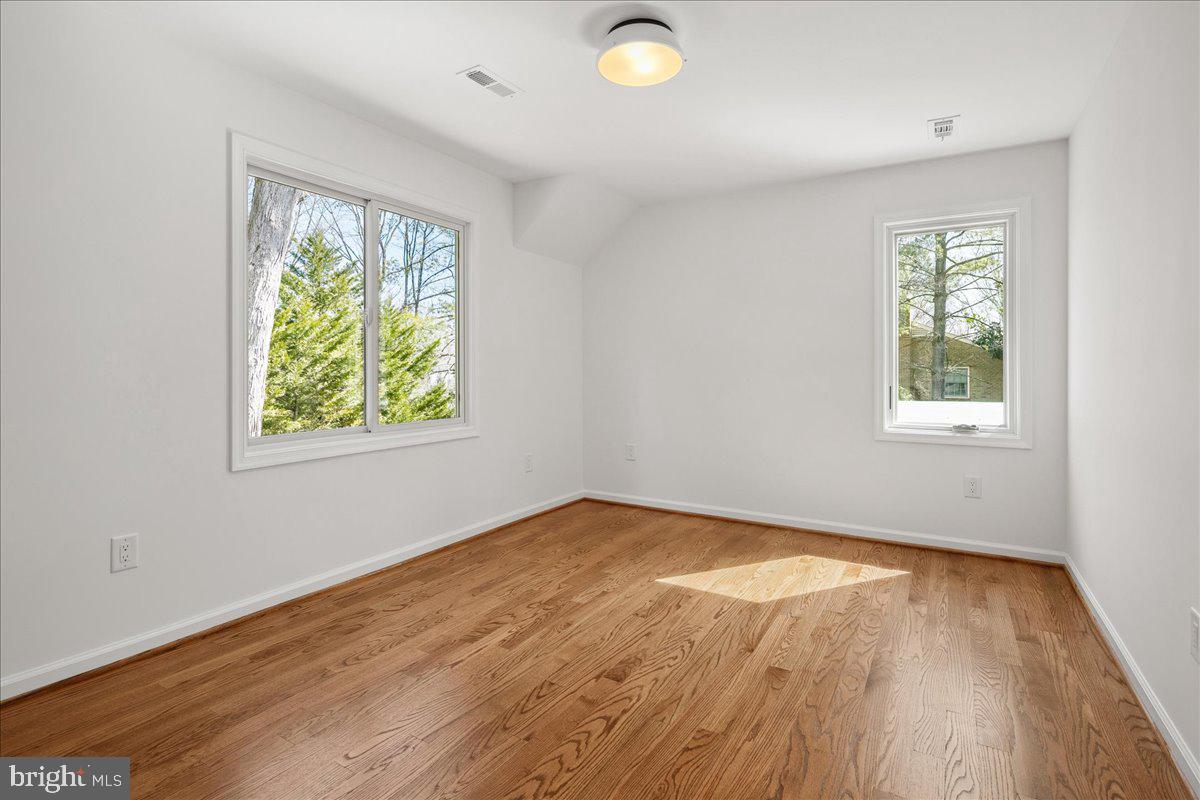 BELLE RIVE - Residential