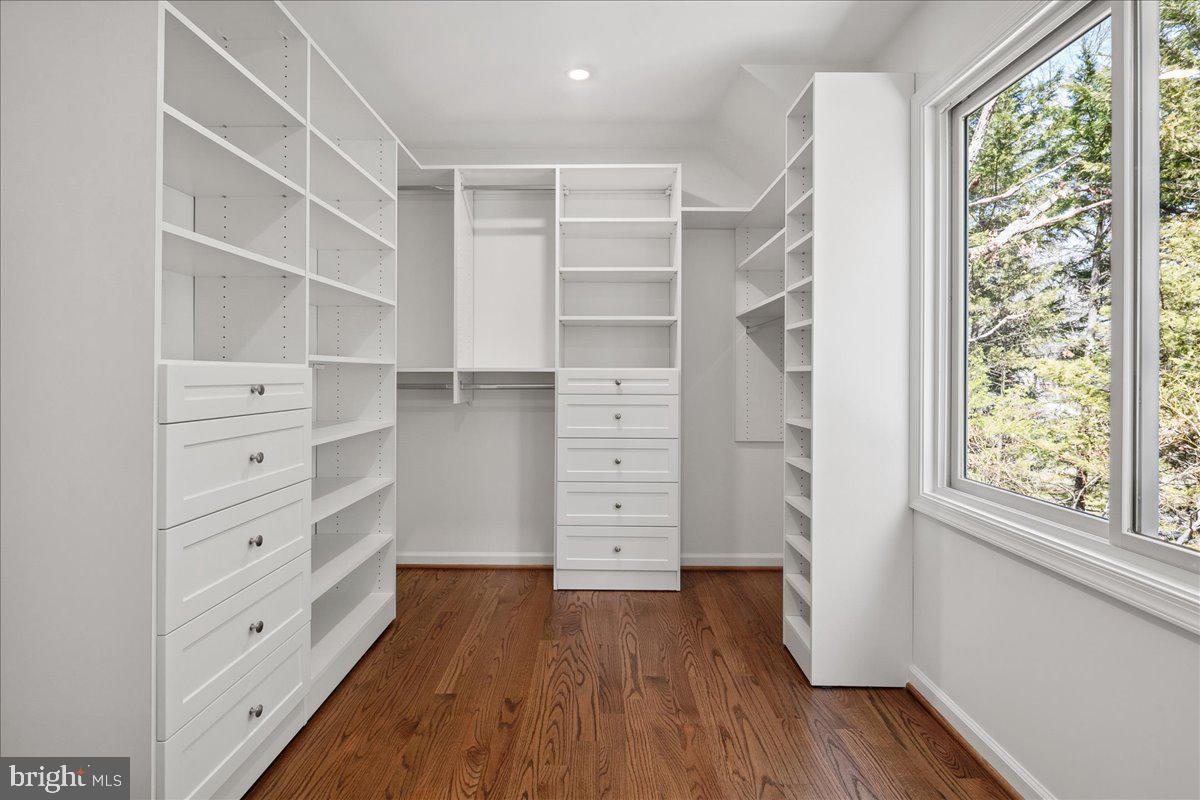 BELLE RIVE - Residential