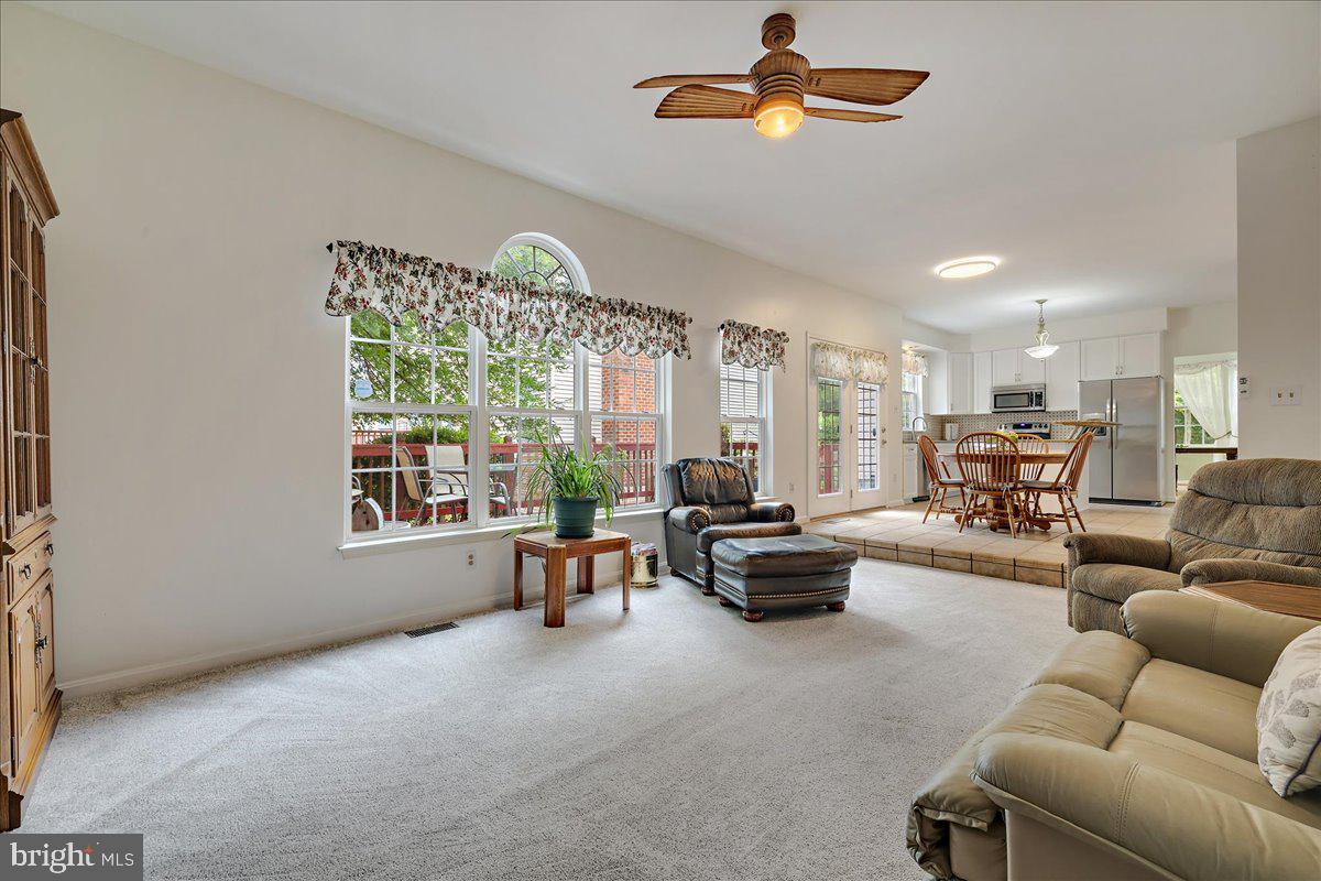 RUSSETT - Residential