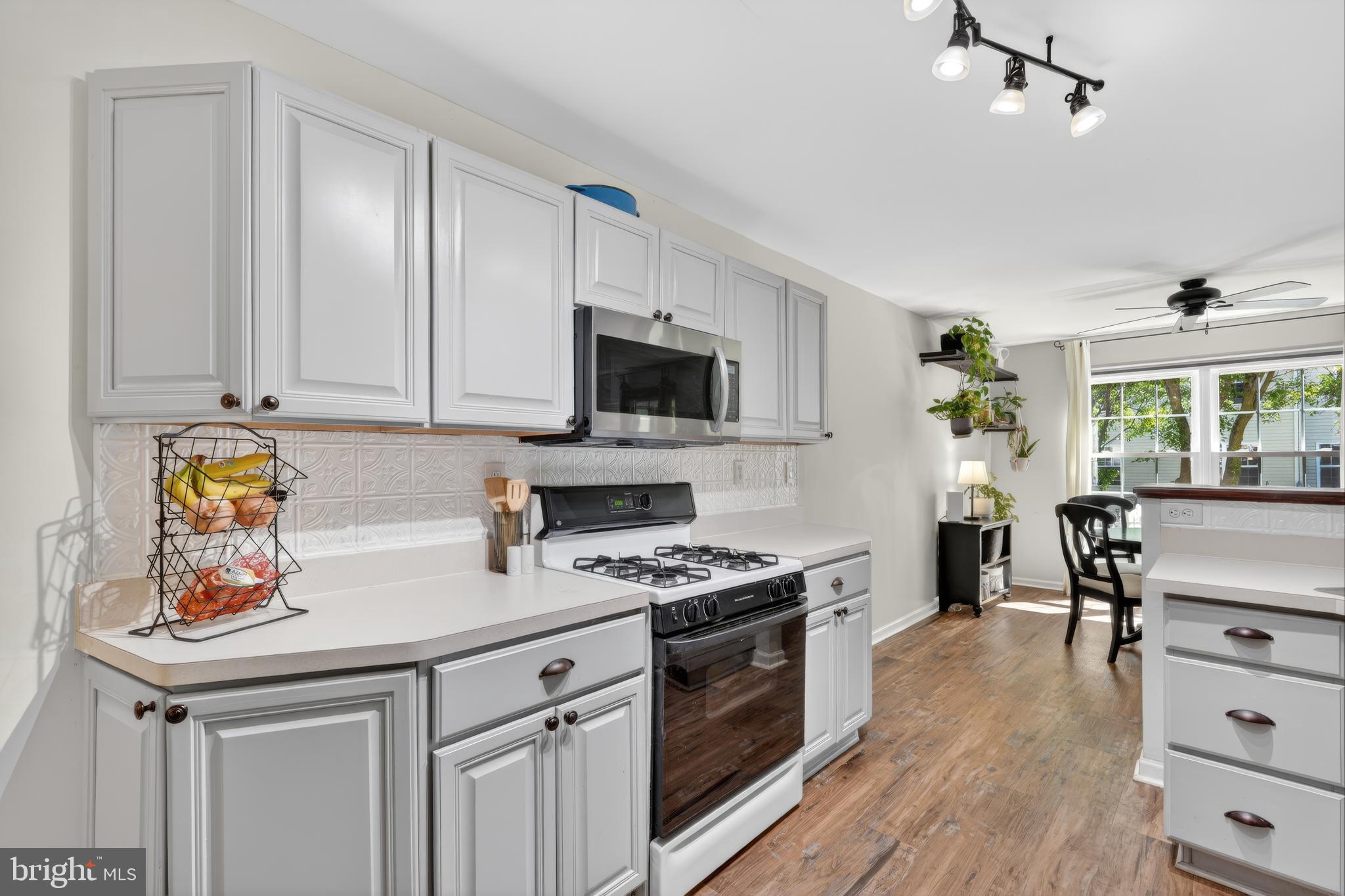 WOODS AT LAKESIDE - Residential