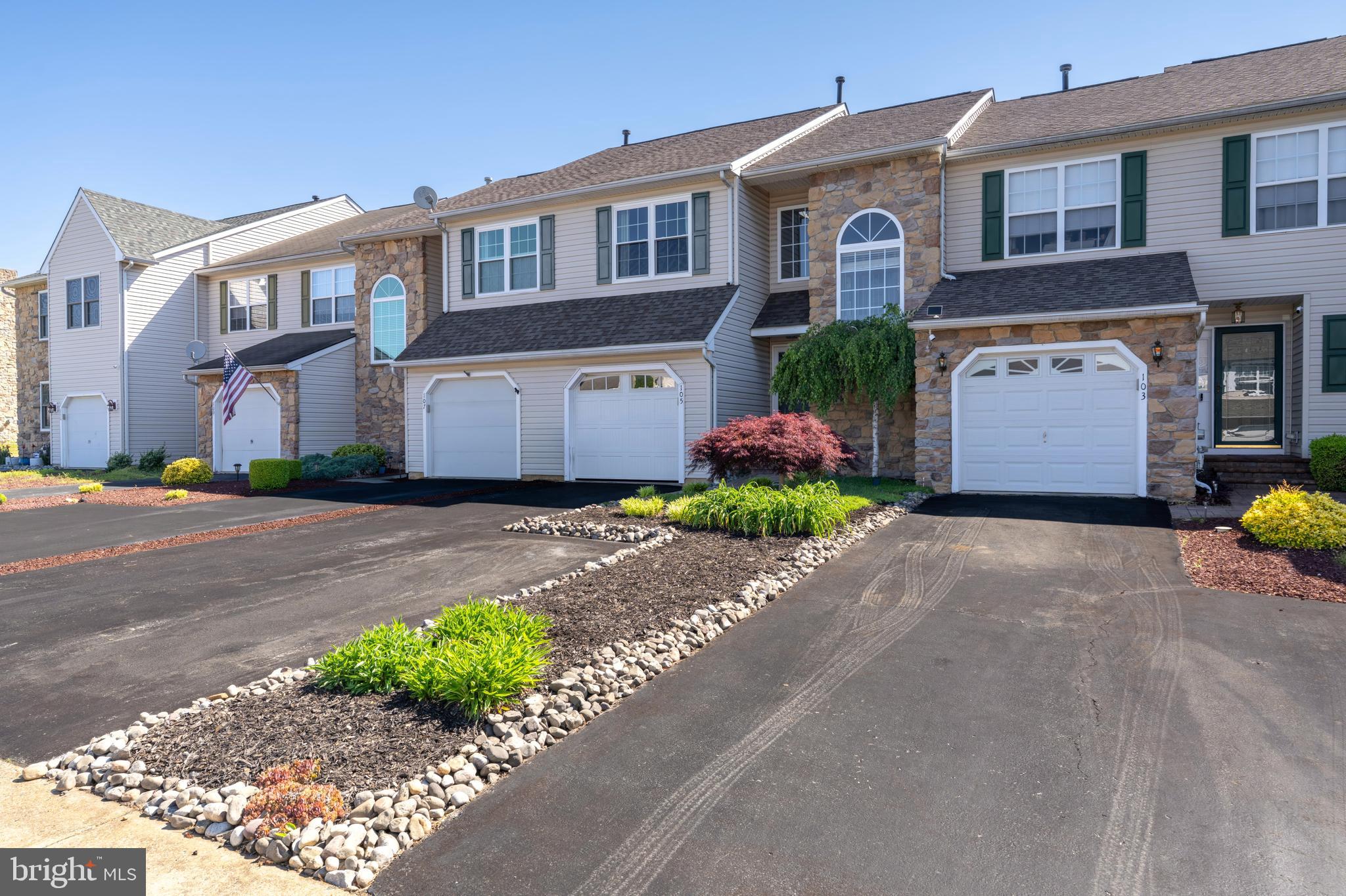 WOODS AT LAKESIDE - Residential