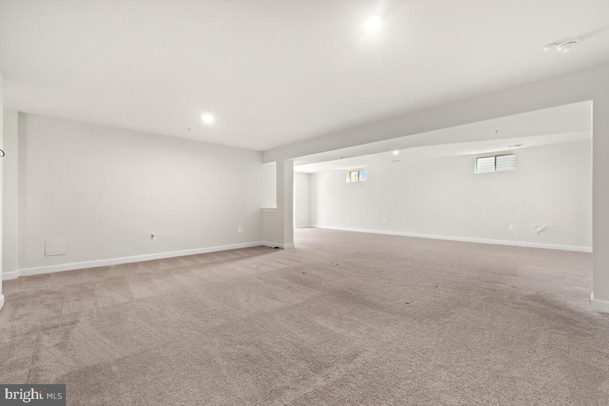 TALLYN RIDGE - Residential