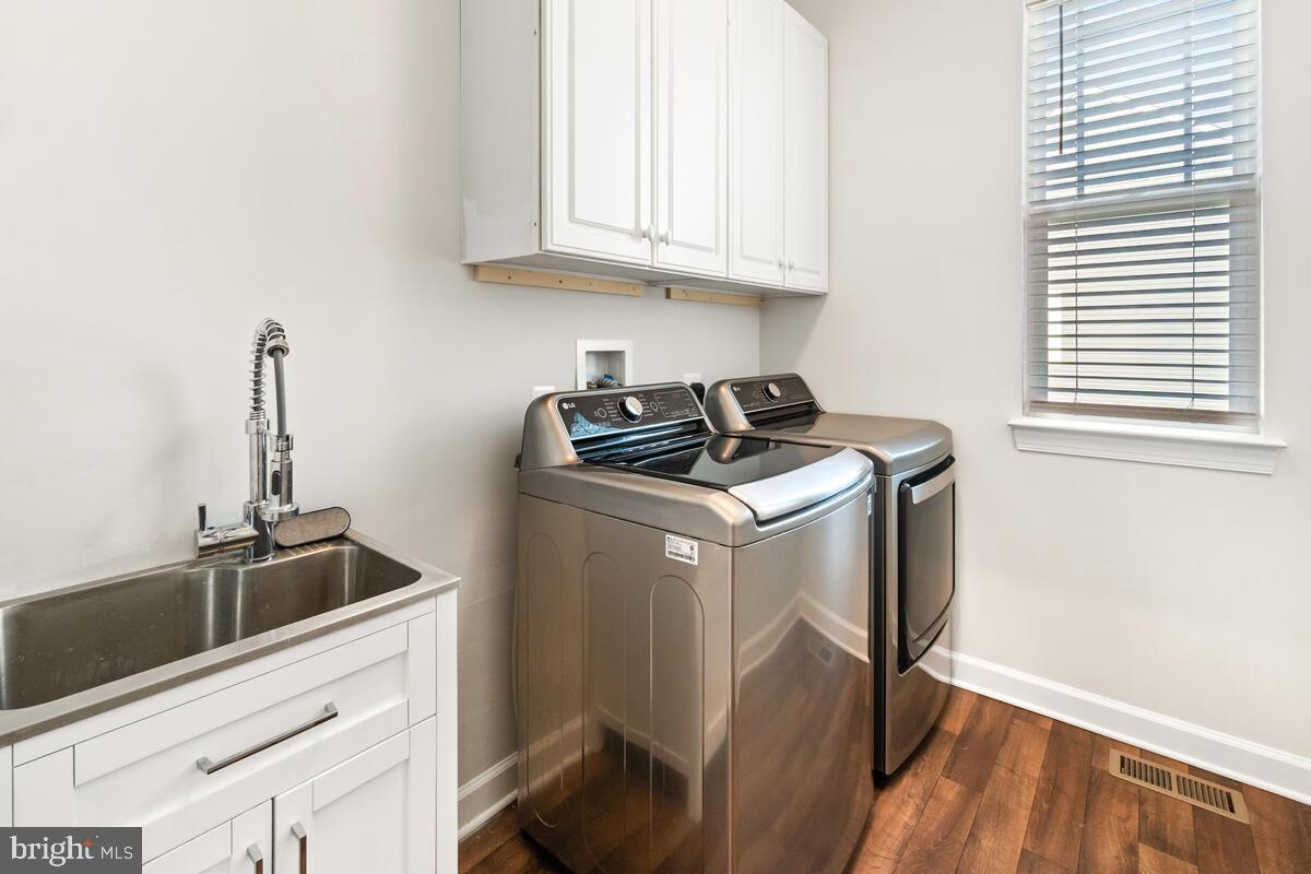 TALLYN RIDGE - Residential