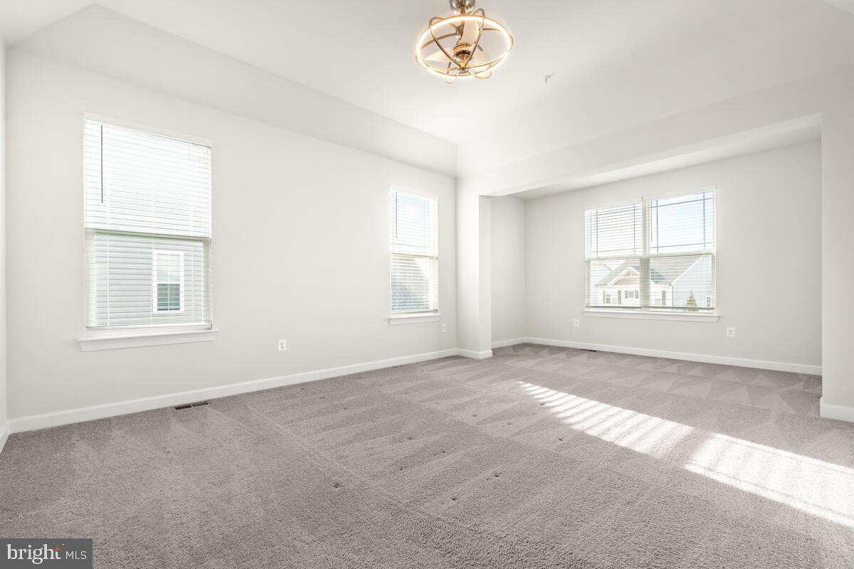 TALLYN RIDGE - Residential