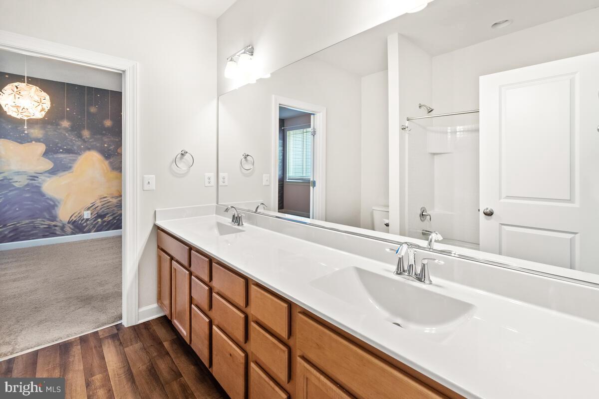 TALLYN RIDGE - Residential