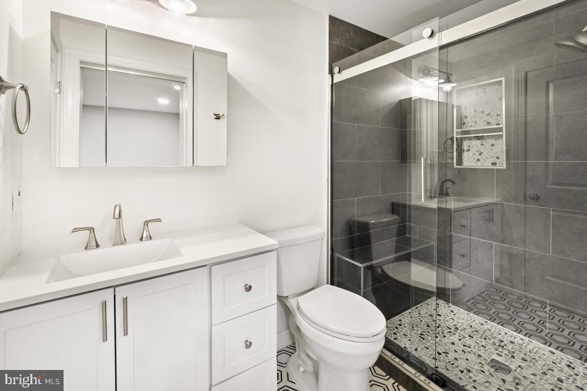 TALLYN RIDGE - Residential