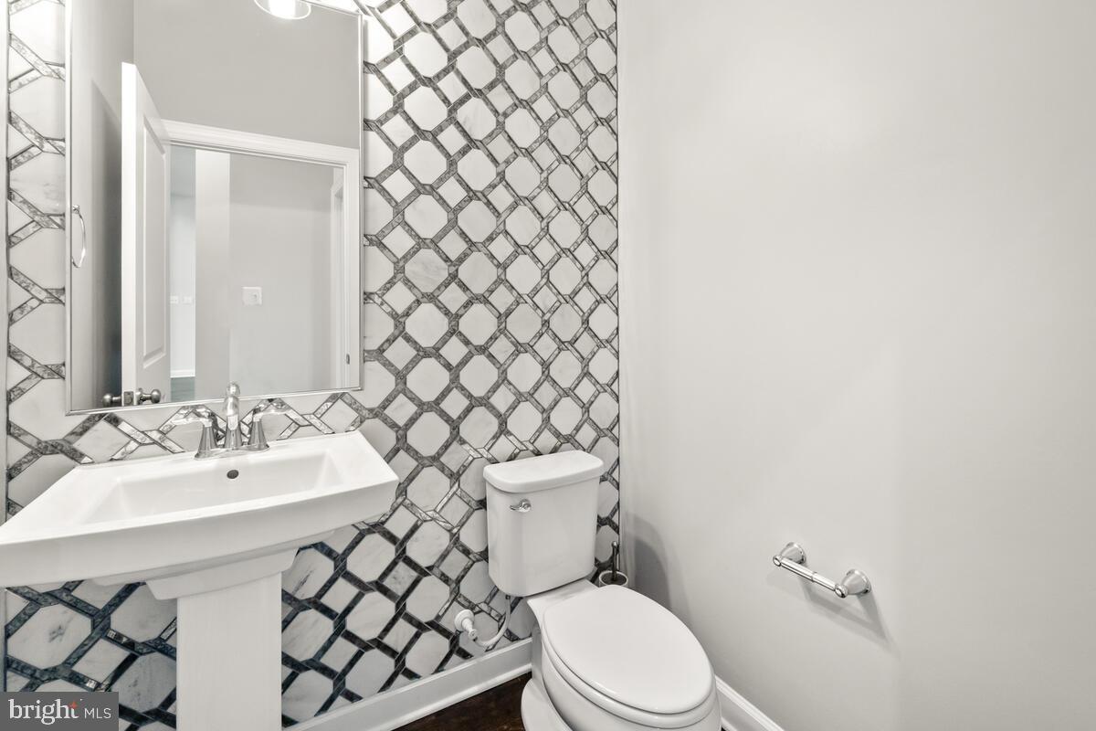 TALLYN RIDGE - Residential