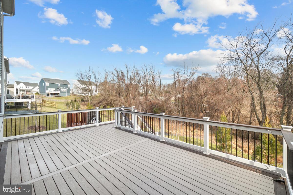 TALLYN RIDGE - Residential