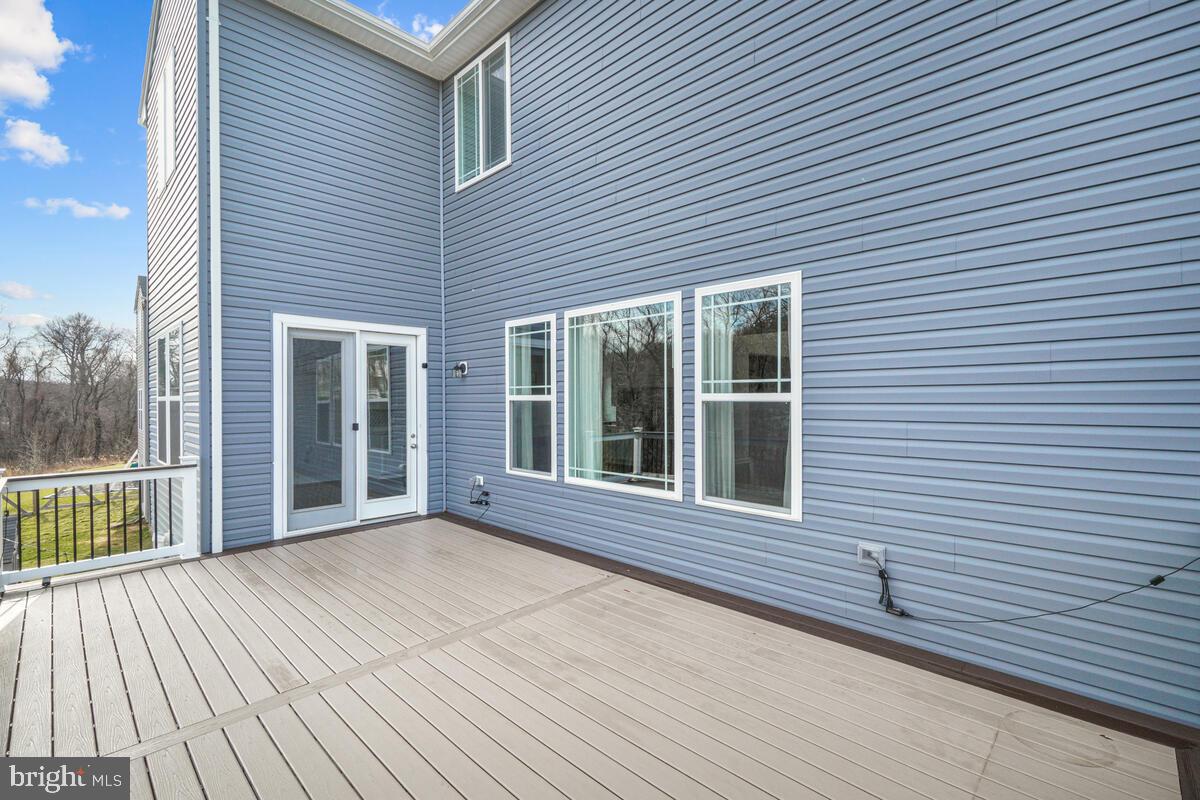 TALLYN RIDGE - Residential