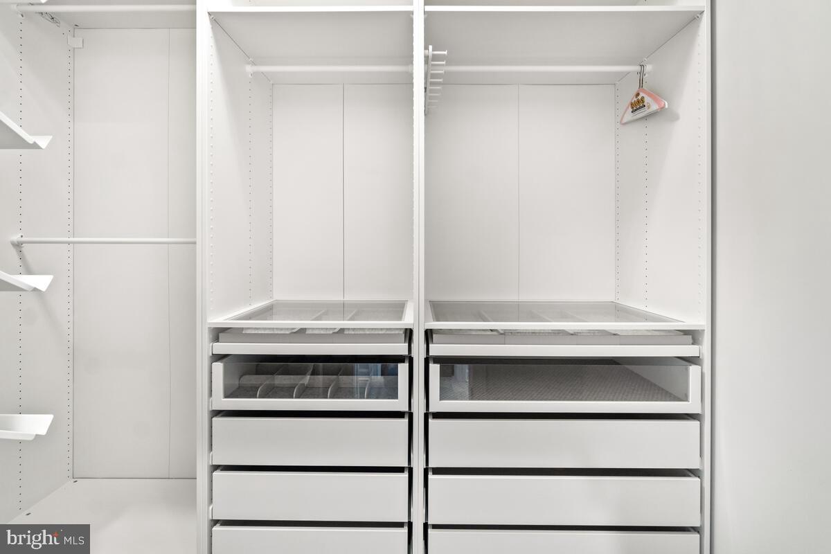 TALLYN RIDGE - Residential