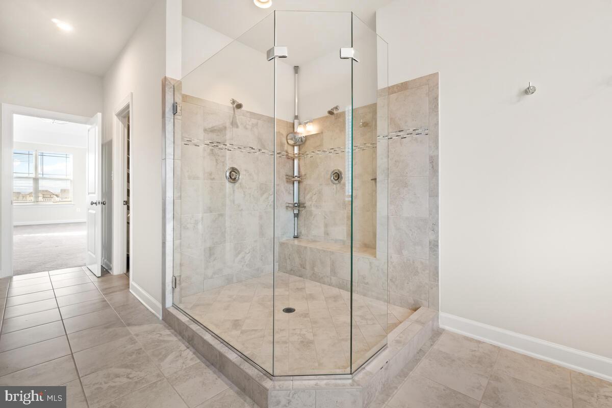 TALLYN RIDGE - Residential