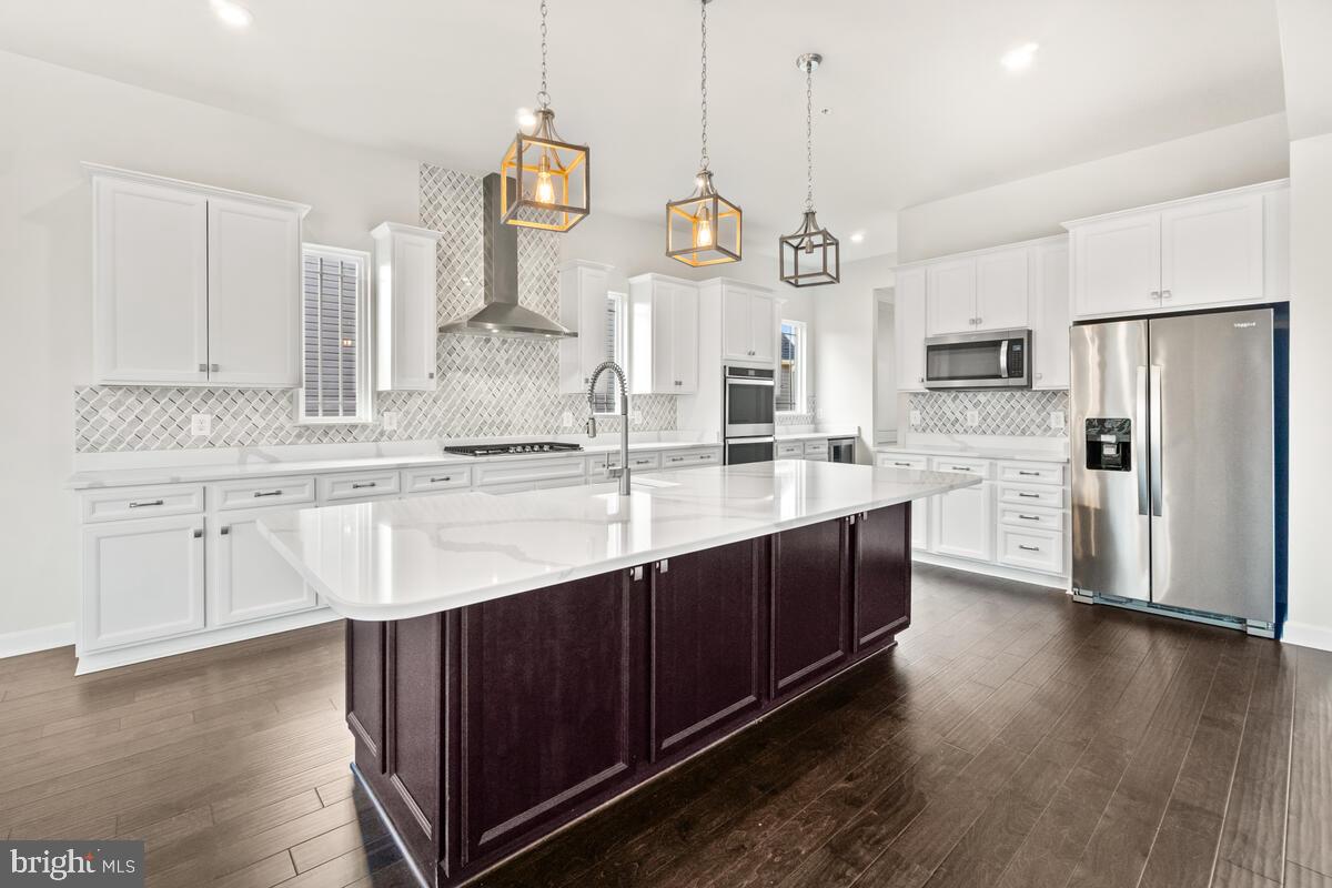 TALLYN RIDGE - Residential